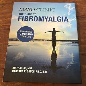 Mayo Clinic Guide to Fibromyalgia‎ Large Hardcover book